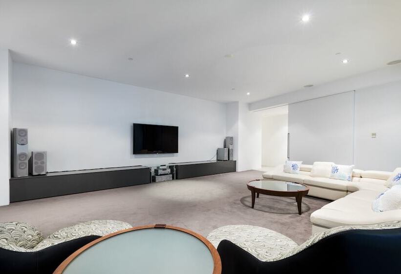 דירת פנטהאוז 1 חדרי שינה, Q1 Resort & Spa