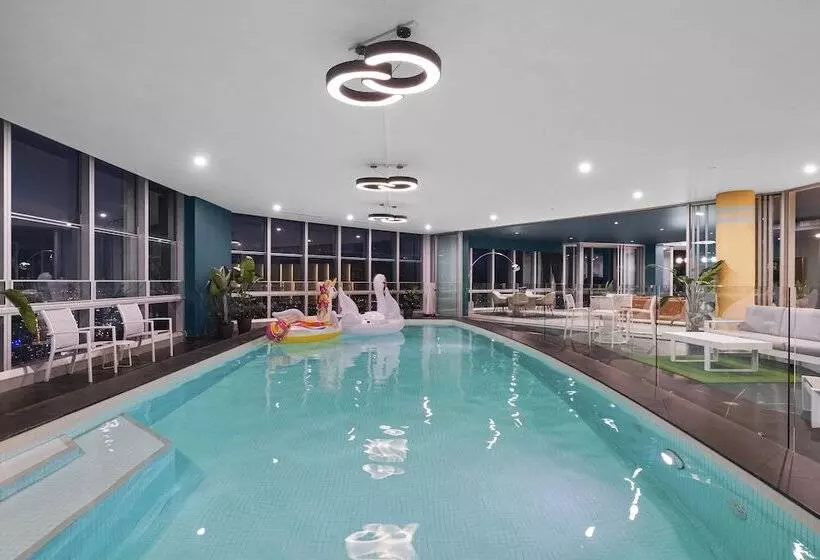 1 Bedroom Penthouse Apartment, Q1 Resort & Spa