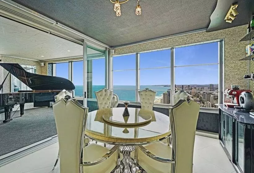 3 Bedroom Suite, Q1 Resort & Spa