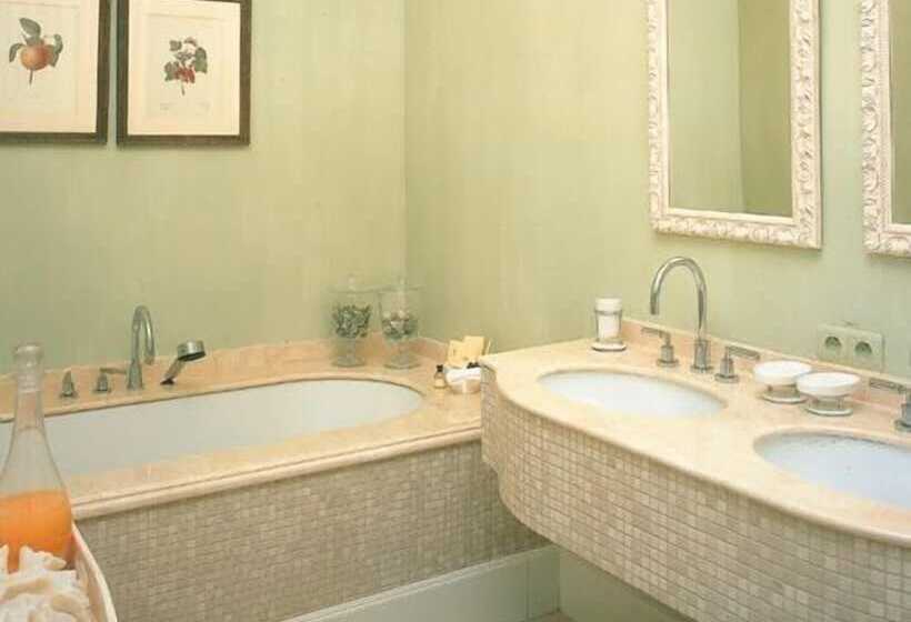 豪华房间, Recour