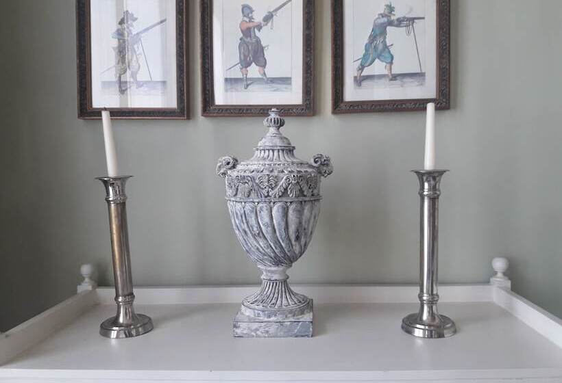 豪华房间, Recour