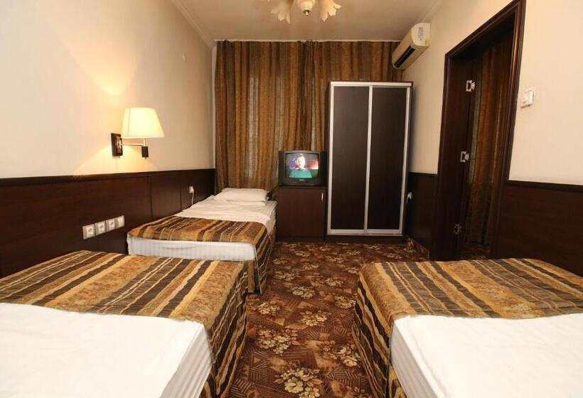 带2个卧室的套房, & Restaurant The House