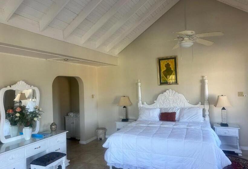 سوئیت با بالکن, Retreat Guest House