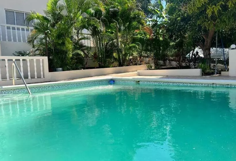 اتاق سوپریور با چشمانداز باغ, Retreat Guest House