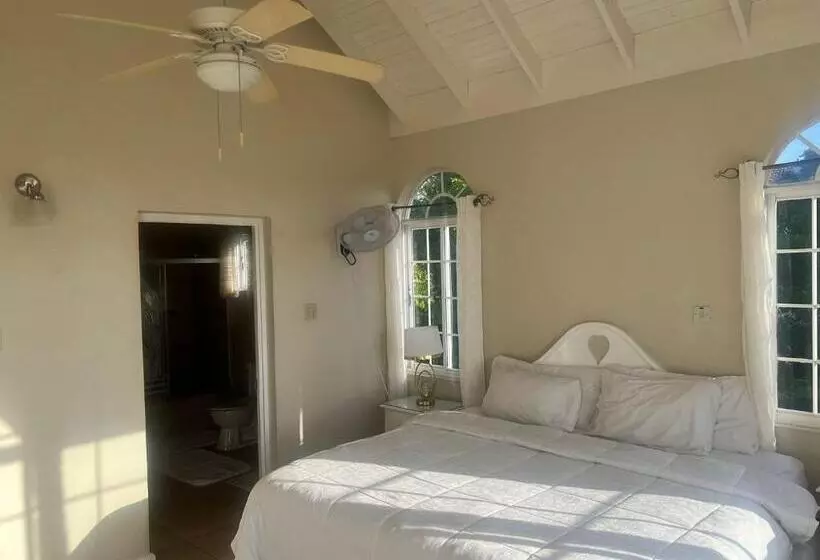 اتاق سوپریور با چشمانداز دریا, Retreat Guest House