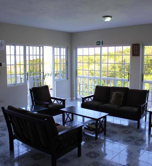 اتاق خانوادگی, Retreat Guest House