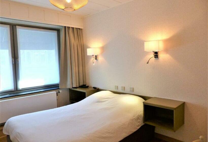 חדר סטנדרט, Logis Hotel Du Midi