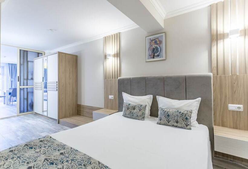Апартаменты 1 Спальня, Selena Beach Family Hotel   All Inclusive Light