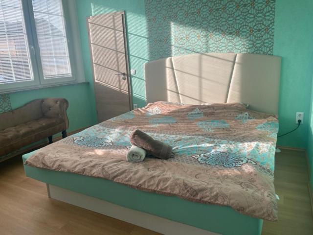 اتاق لوکس, Room Oaza Miru