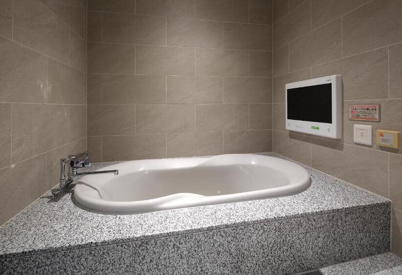 スタンダードルーム, Birthday 楠店