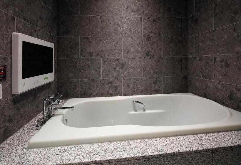 スタンダードルーム, Birthday 楠店