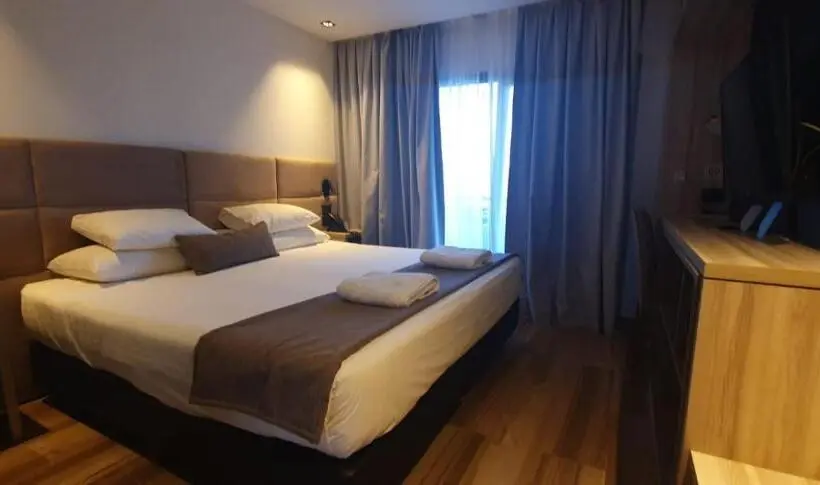 اتاق سوپریور با تخت بزرگ, Neco Boutique