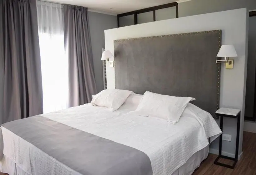 スーペリアスタジオ, Hyn Hotel Boutique