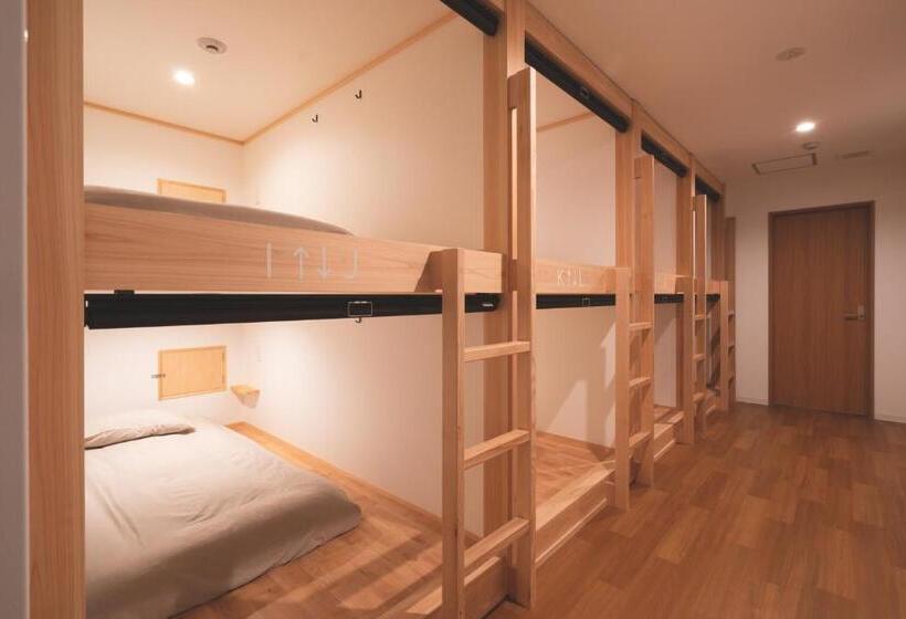 共用房间的床, Thy Guest House