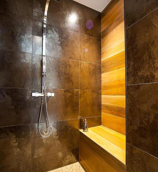 带露台的高档房间, Le Mas Des Roches Proche Puy Du Fou