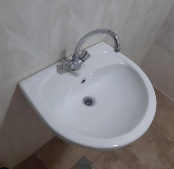 اتاق استاندارد سه نفره, Aqaba Roza