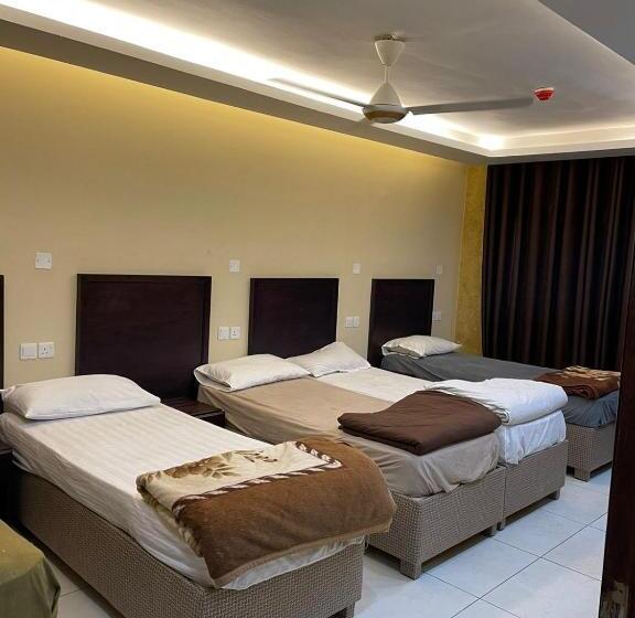 سوییت خانوادگی, Aqaba Roza