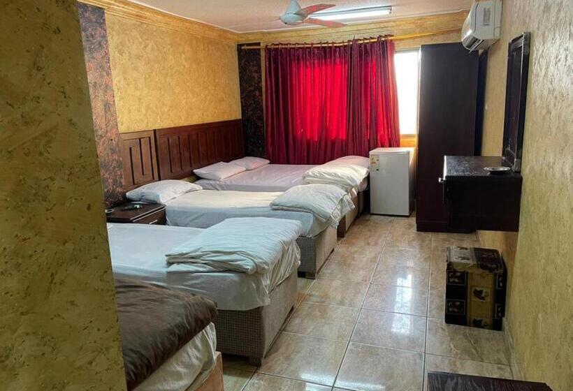 استودیو خانوادگی, Aqaba Roza