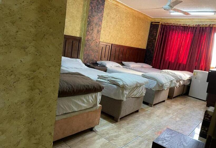 استودیو خانوادگی, Aqaba Roza