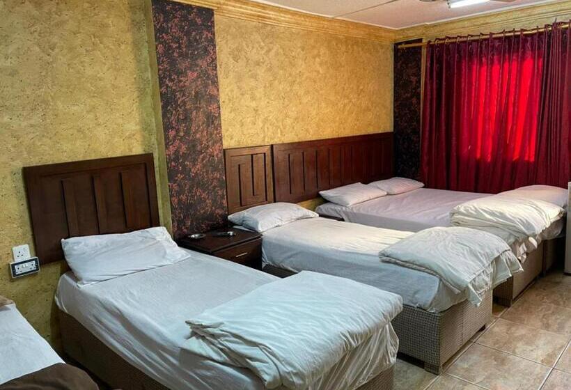 استودیو خانوادگی, Aqaba Roza