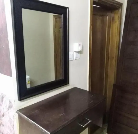 اتاق استاندارد, Aqaba Roza