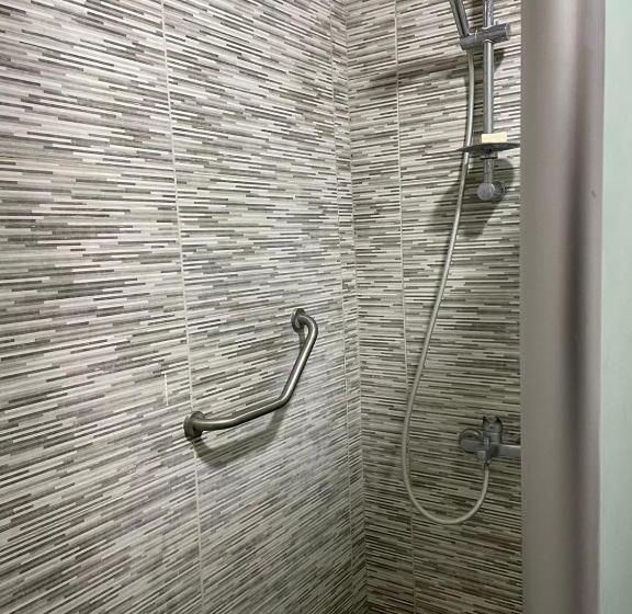 سوییت خانوادگی, Aqaba Roza