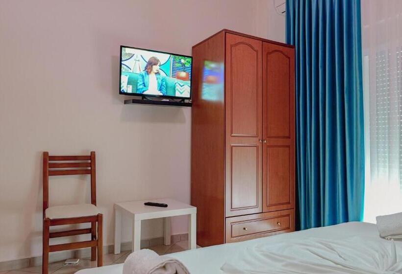 اتاق استاندارد با بالکن, Divo Palace