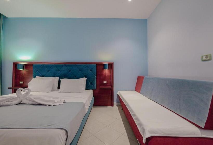 اتاق استاندارد با بالکن, Divo Palace