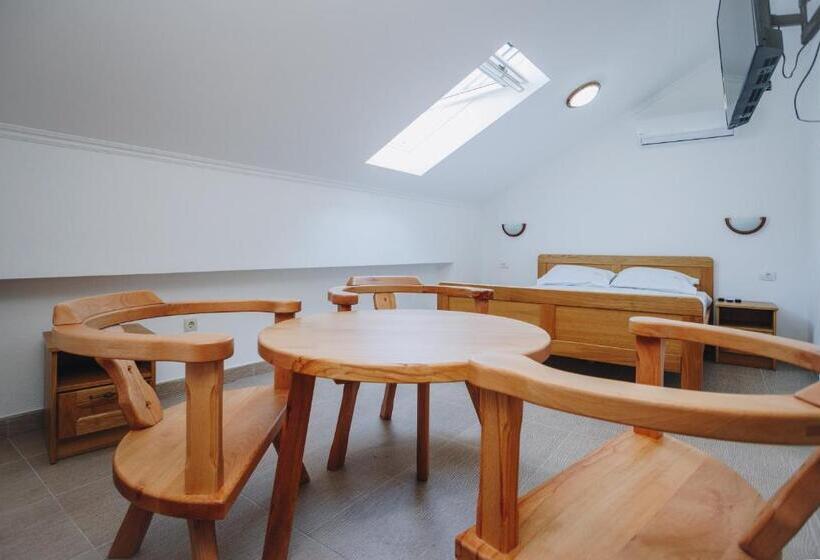 اتاق راحتی سه تخته, Eco Winery Lipovac Apartments