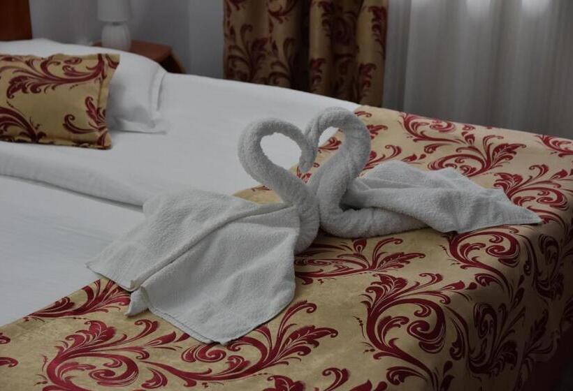 バルコニー付きスタンダードルーム, Pensiunea Steluta