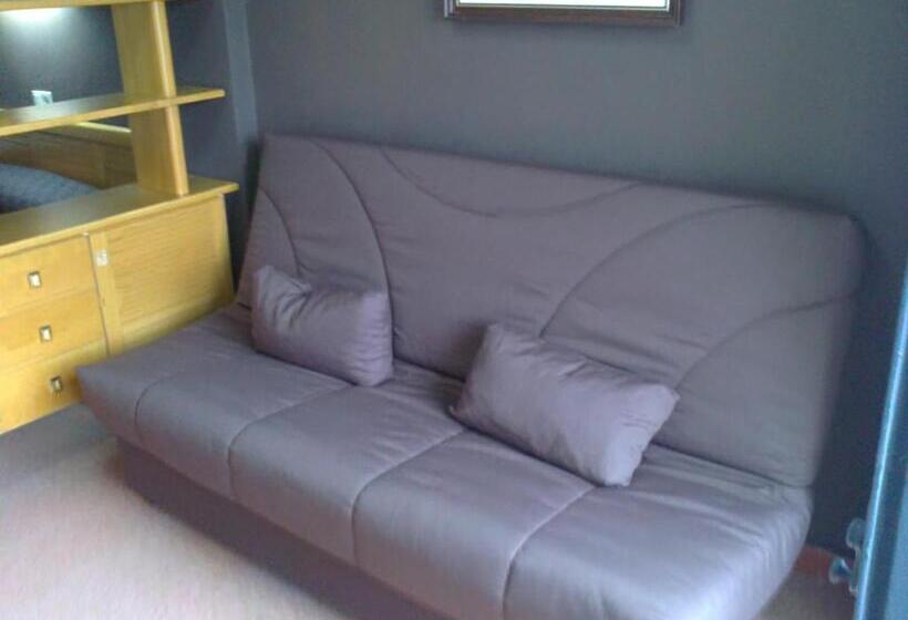 标准工作室, Aparthotel Els Molins