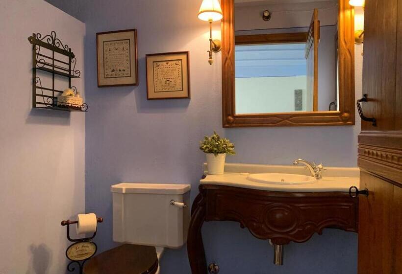 スタンダードルーム, Caserío De Fatás