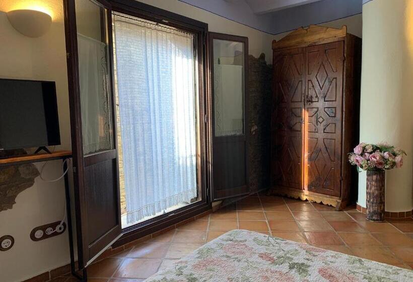 スタンダードトリプルルーム, Caserío De Fatás