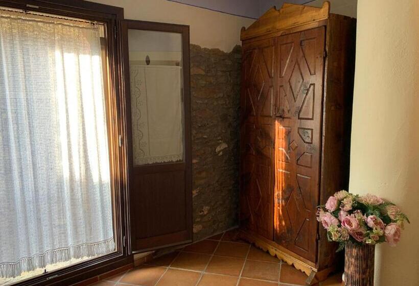 スタンダードトリプルルーム, Caserío De Fatás