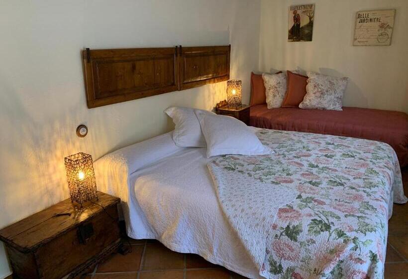 スタンダードトリプルルーム, Caserío De Fatás