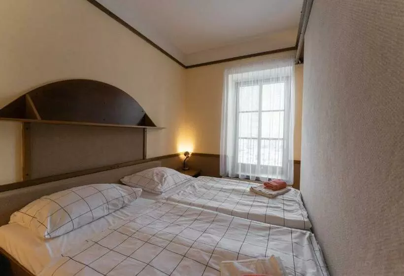 Standard-huone, Amco