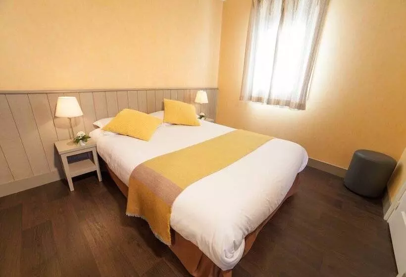 スタンダードルーム, Brit Hotel    Aux Hortensias    Lannion Perros Guirec