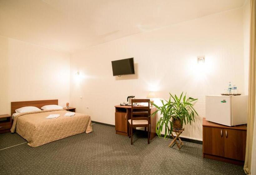 سوییت جونیور, Dinaburg Spa