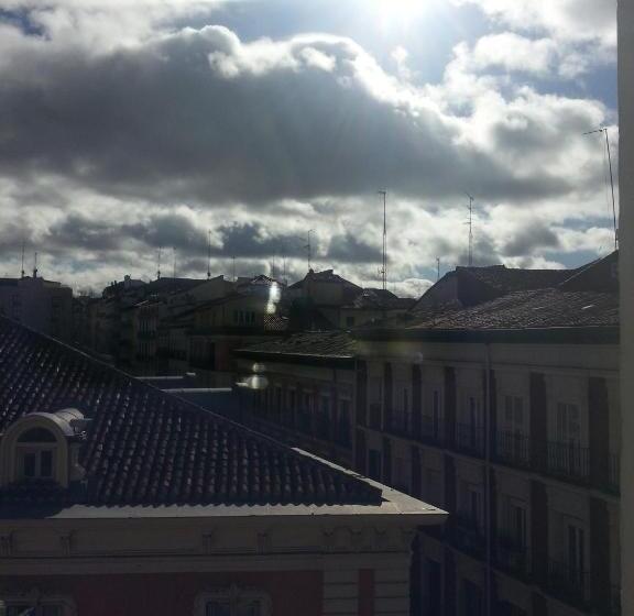 اتاق استاندارد با بالکن, Hostal Flat55madrid