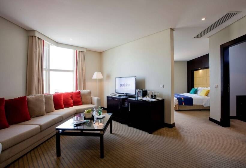 주니어 스위트, Park Inn By Radisson Al Khobar
