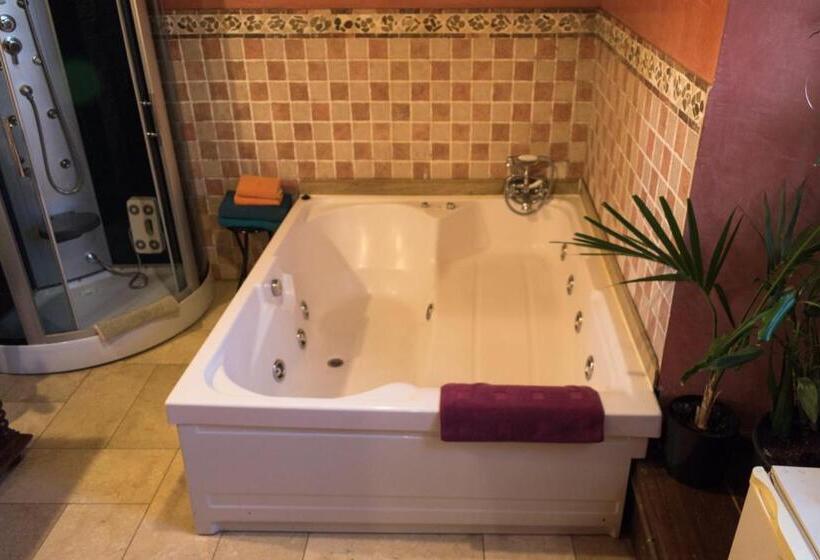 مجموعه ویستا شهر, Luna Del Valle