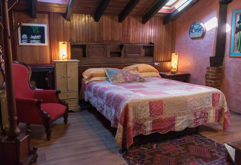 اتاق راحتی, Luna Del Valle