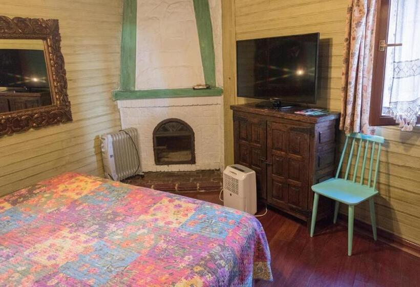 سوئیت راحتی, Luna Del Valle