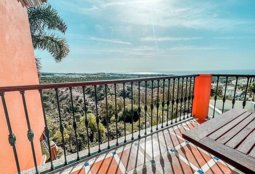 オーシャンビューデラックスルーム, The Marbella Heights Boutique