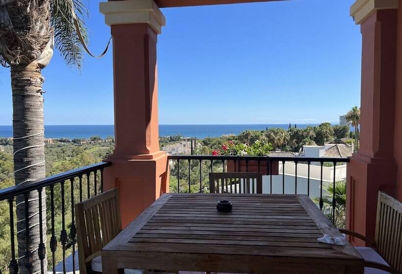 סוויטה נשיאותית, The Marbella Heights Boutique