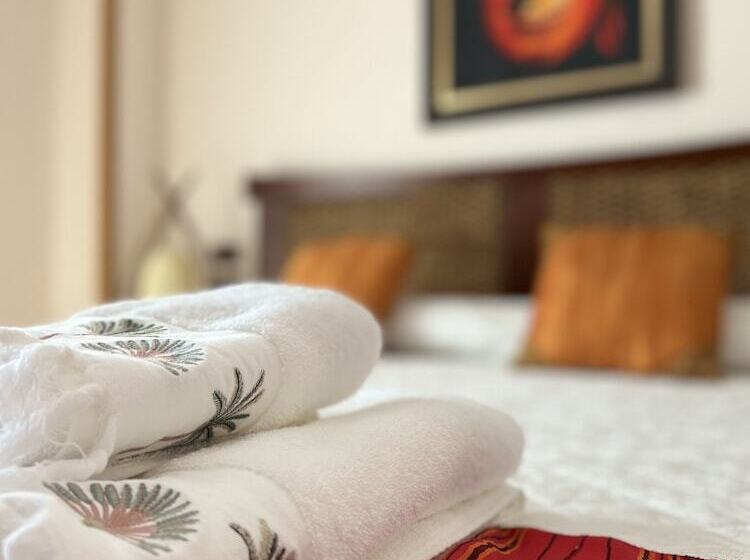 חדר סופריור נוף לים, The Marbella Heights Boutique