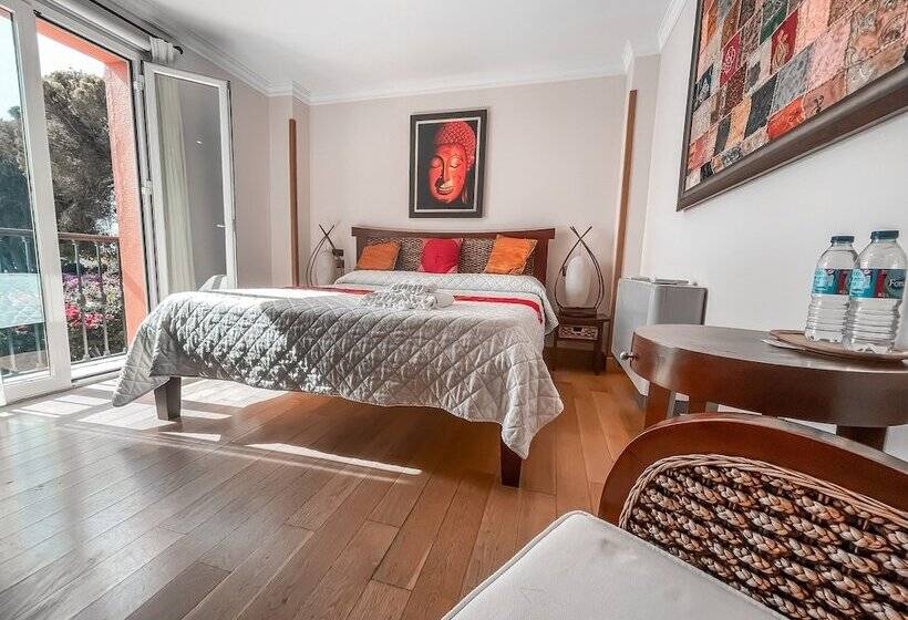 חדר סופריור נוף לים, The Marbella Heights Boutique