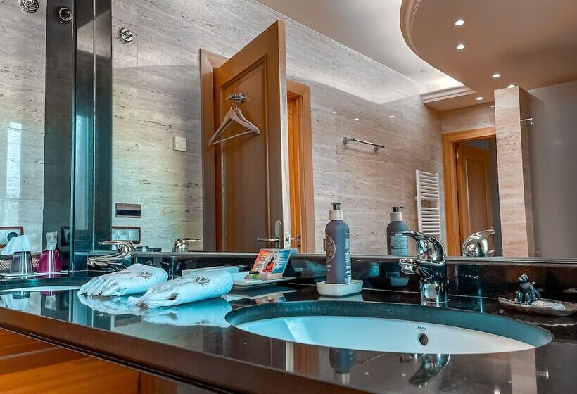 וילה בת חדר שינה 1, The Marbella Heights Boutique