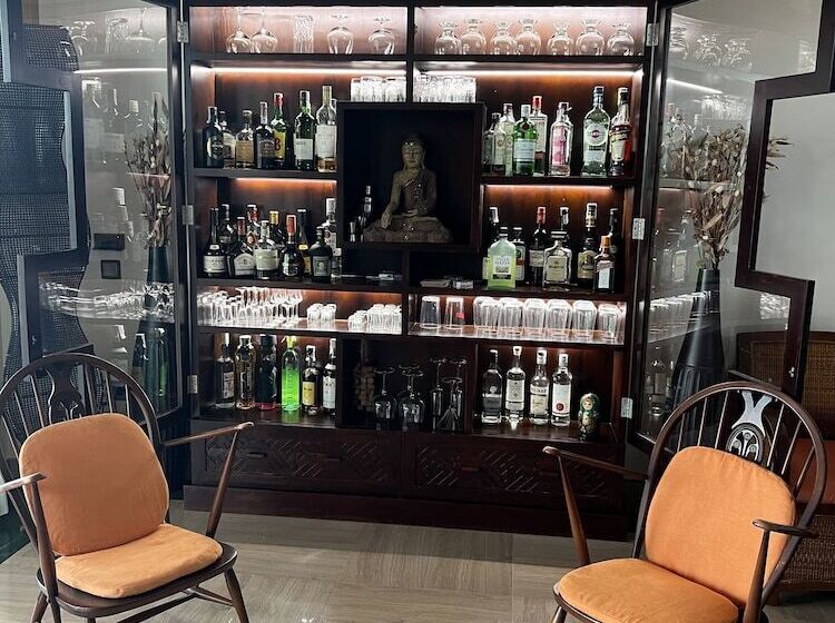 וילה בת חדר שינה 1, The Marbella Heights Boutique