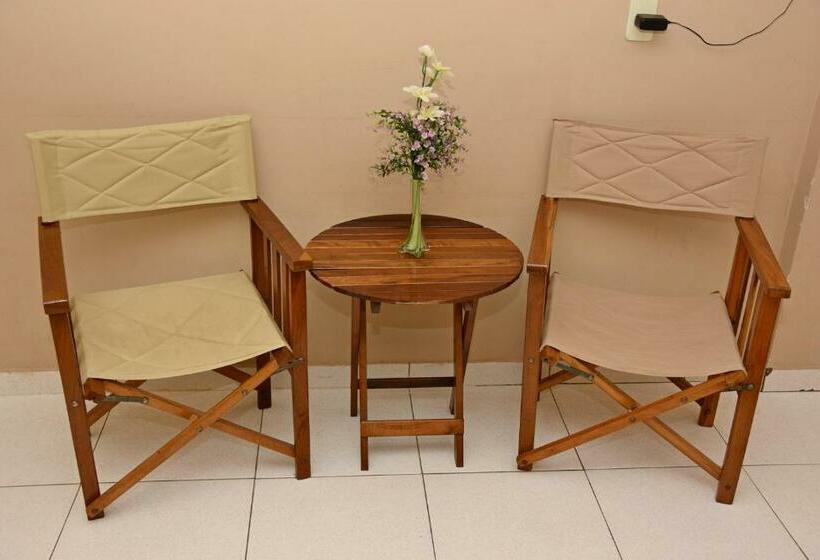 Standaard Driepersoonskamer, Arthur Palace